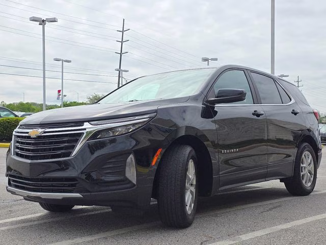 2024 Mosaic Black Metallic Chevrolet Equinox LT FWD SUV