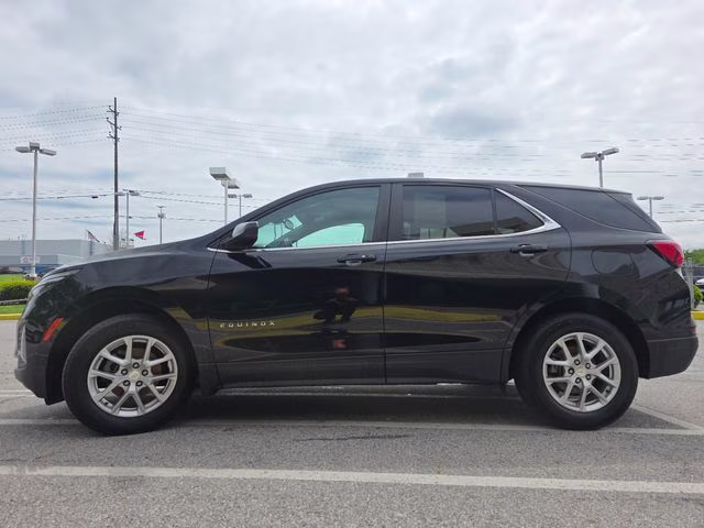 2024 Mosaic Black Metallic Chevrolet Equinox LT FWD SUV