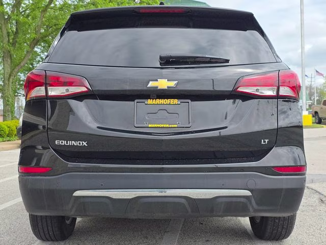 2024 Mosaic Black Metallic Chevrolet Equinox LT FWD SUV