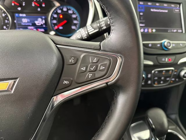 2024 Mosaic Black Metallic Chevrolet Equinox LT FWD SUV