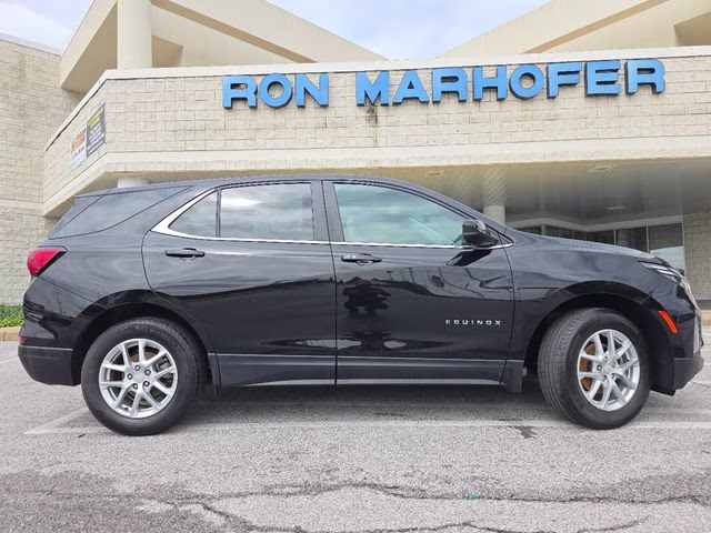 2024 Mosaic Black Metallic Chevrolet Equinox LT FWD SUV