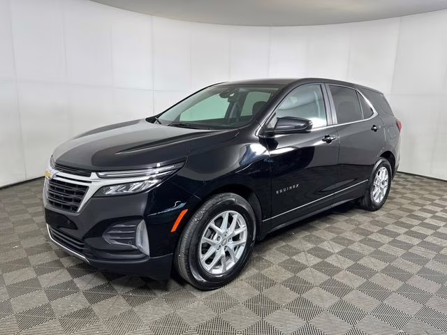 2024 Mosaic Black Metallic Chevrolet Equinox LT FWD SUV