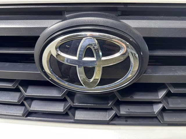 2025 Pearl Toyota Tacoma Hybrid TRD Sport 4X4 Truck