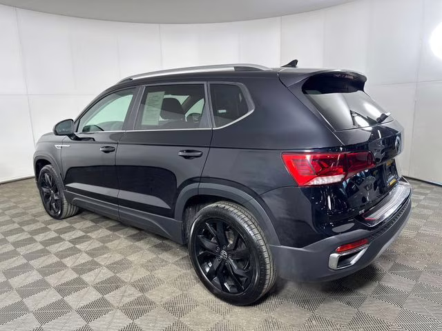 2023 Black Volkswagen Taos 1.5T SE AWD SUV