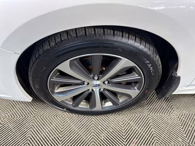 2016 Crystal White Pearl Subaru Legacy 3.6R AWD Sedan