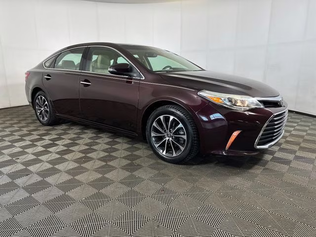 2017 Sizzling Crimson Mica Toyota Avalon XLE Premium FWD Sedan