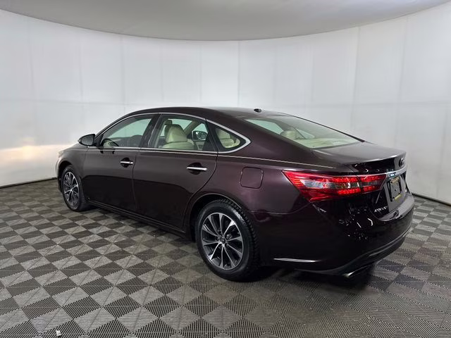 2017 Sizzling Crimson Mica Toyota Avalon XLE Premium FWD Sedan
