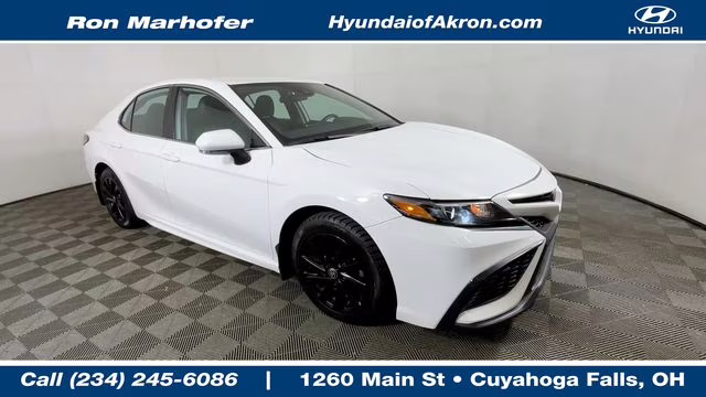 2024 Ice Cap Toyota Camry SE FWD Sedan