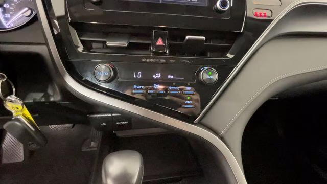 2024 Ice Cap Toyota Camry SE FWD Sedan