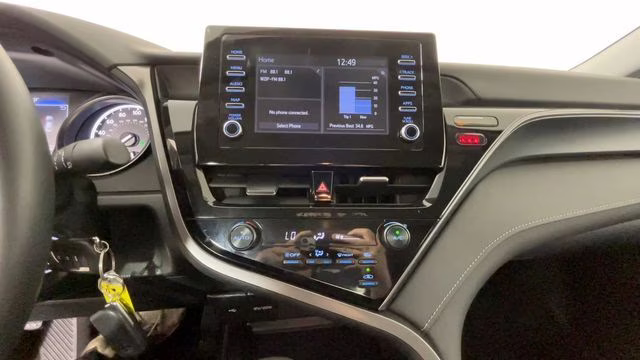 2024 Ice Cap Toyota Camry SE FWD Sedan