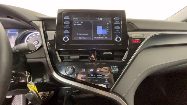 2024 Ice Cap Toyota Camry SE FWD Sedan