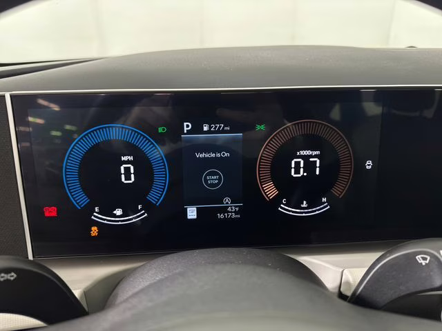 2026 Ecotronic Gray Hyundai Tucson SE FWD SUV