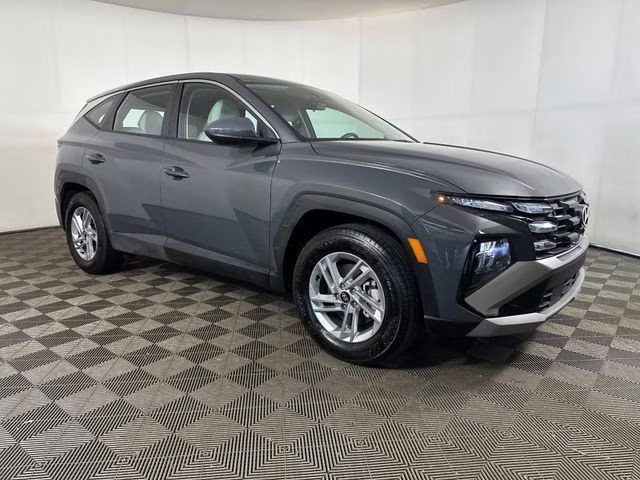 2026 Ecotronic Gray Hyundai Tucson SE FWD SUV