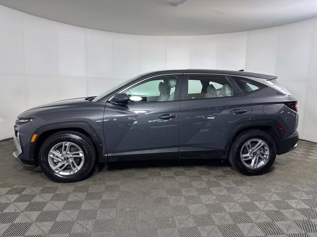 2026 Ecotronic Gray Hyundai Tucson SE FWD SUV