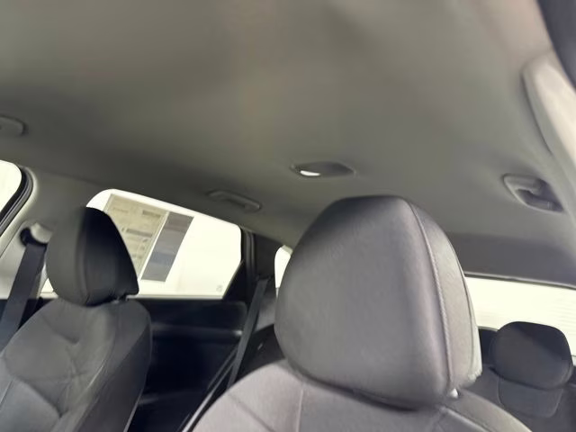 2025 Shimmering Silver Hyundai Tucson SE FWD SUV