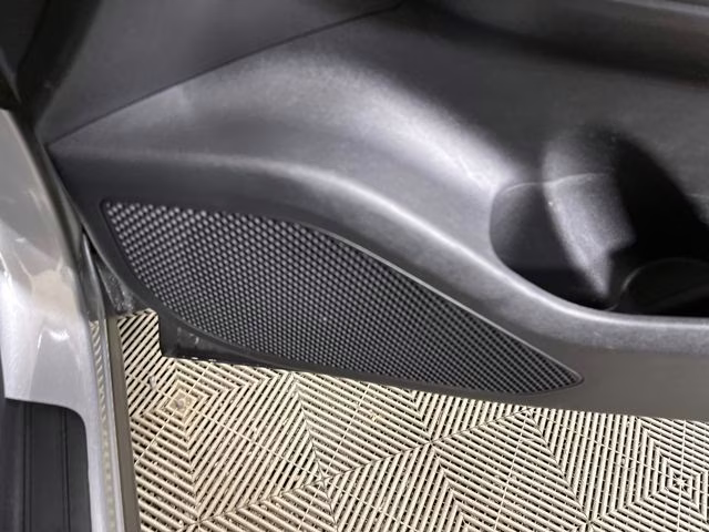 2025 Shimmering Silver Hyundai Tucson SE FWD SUV