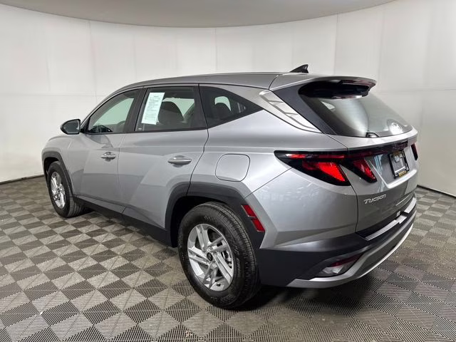 2025 Shimmering Silver Hyundai Tucson SE FWD SUV