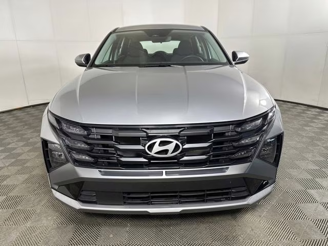 2025 Shimmering Silver Hyundai Tucson SE FWD SUV