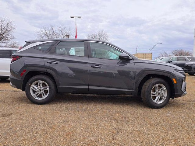2025 Ecotronic Gray Hyundai Tucson SE AWD SUV