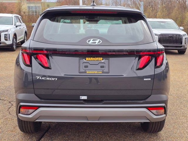 2025 Ecotronic Gray Hyundai Tucson SE AWD SUV