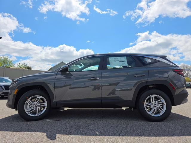 2026 Hampton Gray Hyundai Tucson SE AWD SUV