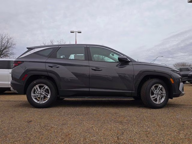 2025 Ecotronic Gray Hyundai Tucson SE AWD SUV