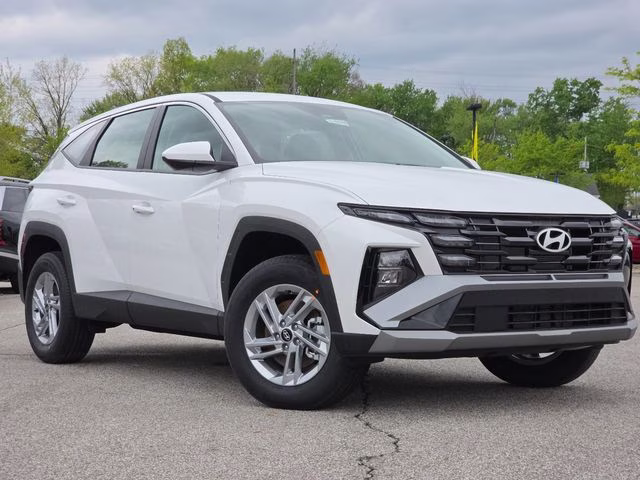 2026 White Pearl Hyundai Tucson SE AWD SUV