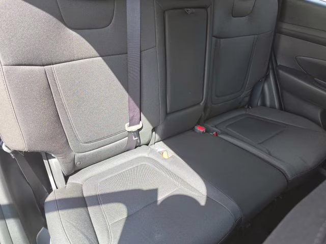 2026 Shimmering Silver Hyundai Tucson SE AWD SUV