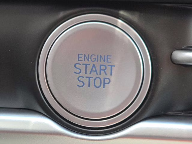 2026 Shimmering Silver Hyundai Tucson SE AWD SUV
