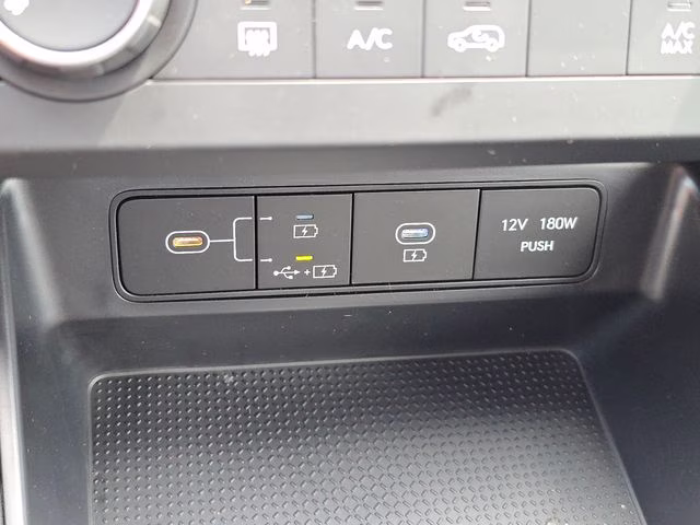 2026 Shimmering Silver Hyundai Tucson SE AWD SUV