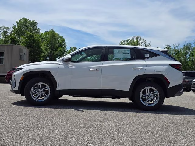 2026 White Pearl Hyundai Tucson SE AWD SUV