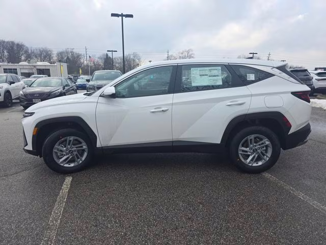 2026 White Pearl Hyundai Tucson SE AWD SUV