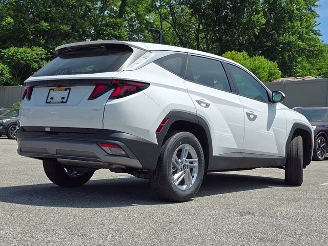 2026 White Pearl Hyundai Tucson SE AWD SUV