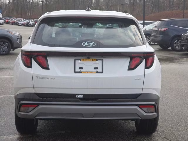 2026 White Pearl Hyundai Tucson SE AWD SUV