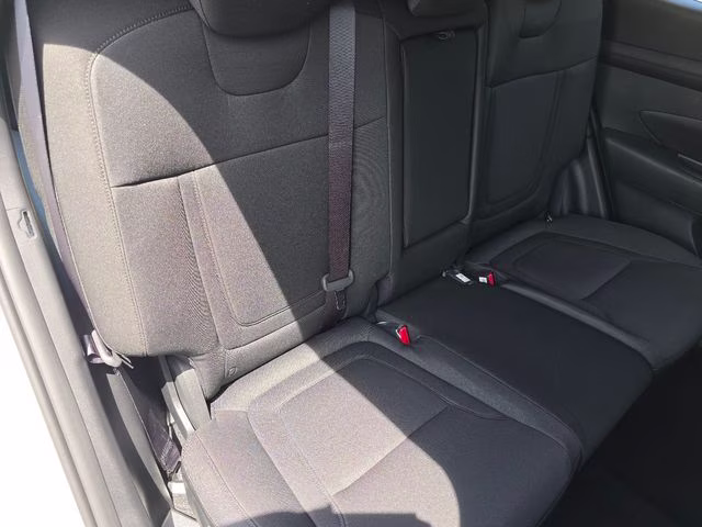 2026 White Pearl Hyundai Tucson SE AWD SUV