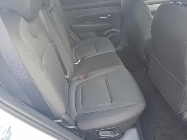 2026 White Pearl Hyundai Tucson SE AWD SUV