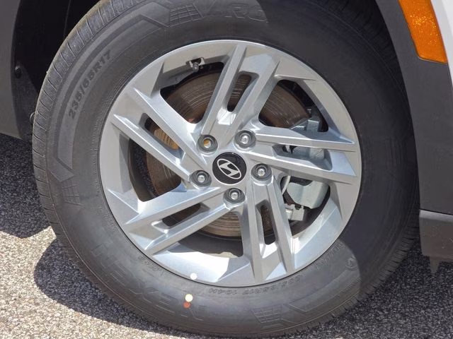 2026 White Pearl Hyundai Tucson SE AWD SUV