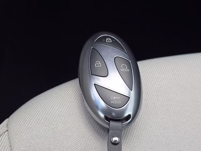 2026 White Pearl Hyundai Tucson SE AWD SUV