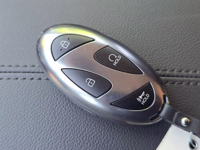 2026 White Pearl Hyundai Tucson SEL FWD SUV