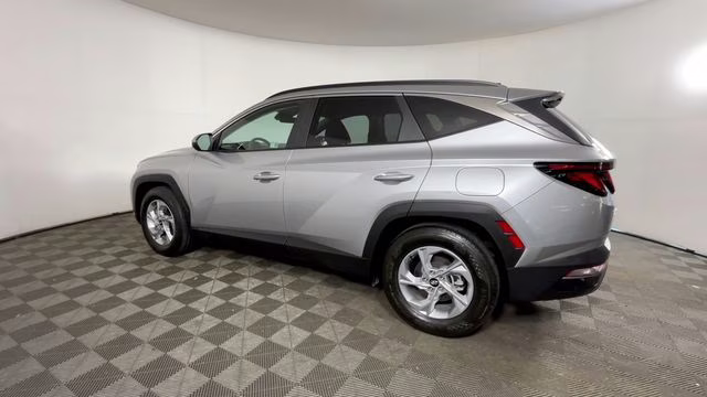 2024 Shimmering Silver Hyundai Tucson SEL FWD SUV