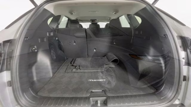 2024 Shimmering Silver Hyundai Tucson SEL FWD SUV