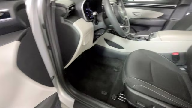 2024 Shimmering Silver Hyundai Tucson SEL FWD SUV