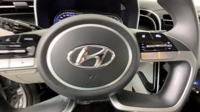 2024 Shimmering Silver Hyundai Tucson SEL FWD SUV