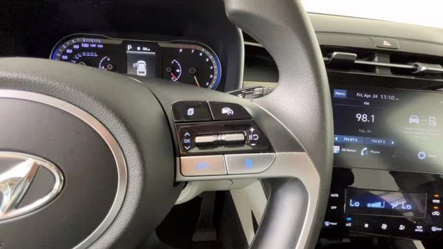 2024 Shimmering Silver Hyundai Tucson SEL FWD SUV