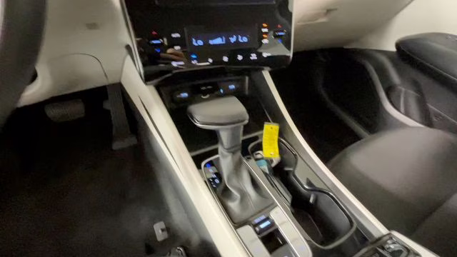 2024 Shimmering Silver Hyundai Tucson SEL FWD SUV