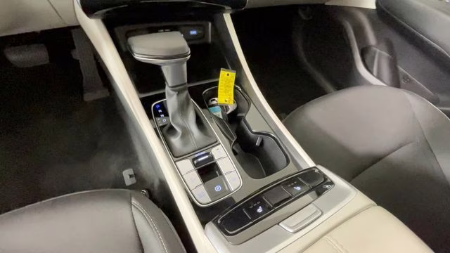2024 Shimmering Silver Hyundai Tucson SEL FWD SUV