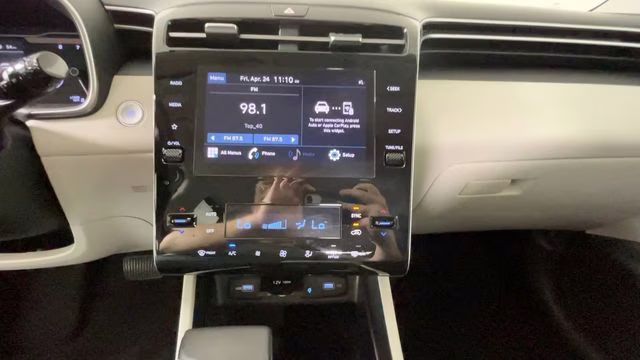 2024 Shimmering Silver Hyundai Tucson SEL FWD SUV