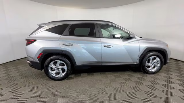 2024 Shimmering Silver Hyundai Tucson SEL FWD SUV
