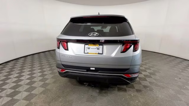 2024 Shimmering Silver Hyundai Tucson SEL FWD SUV