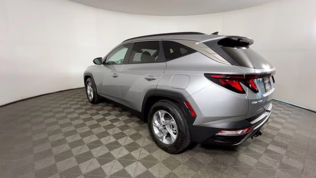 2024 Shimmering Silver Hyundai Tucson SEL FWD SUV